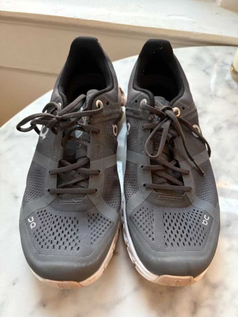 On Cloud Cloudflow Running Shoes Women's 7 Grey Pink Athletic Sneakers